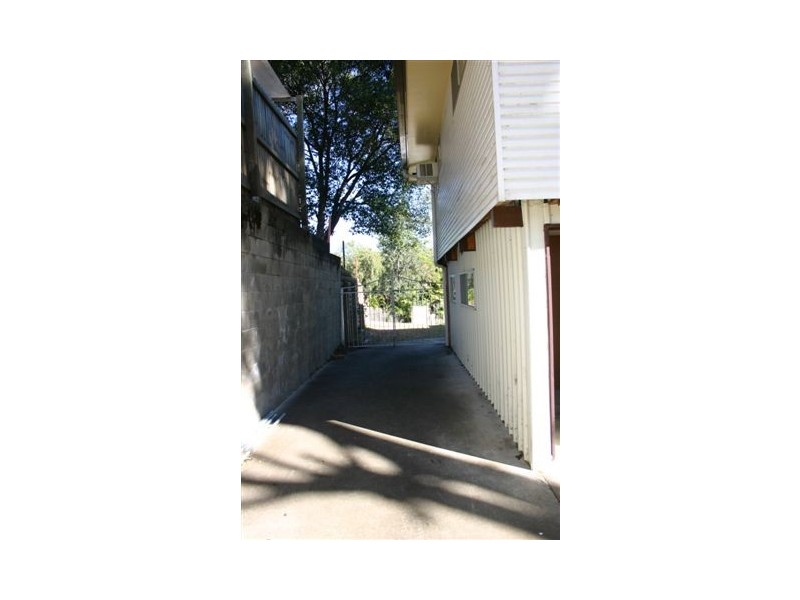 Arana Hills QLD 4054