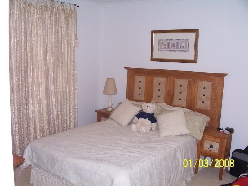 8 Brigalow Close, Bridgeman Downs QLD 4035