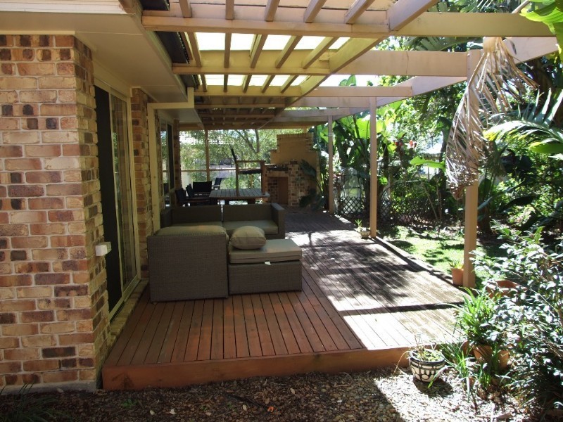 8 Brigalow Close, Bridgeman Downs QLD 4035