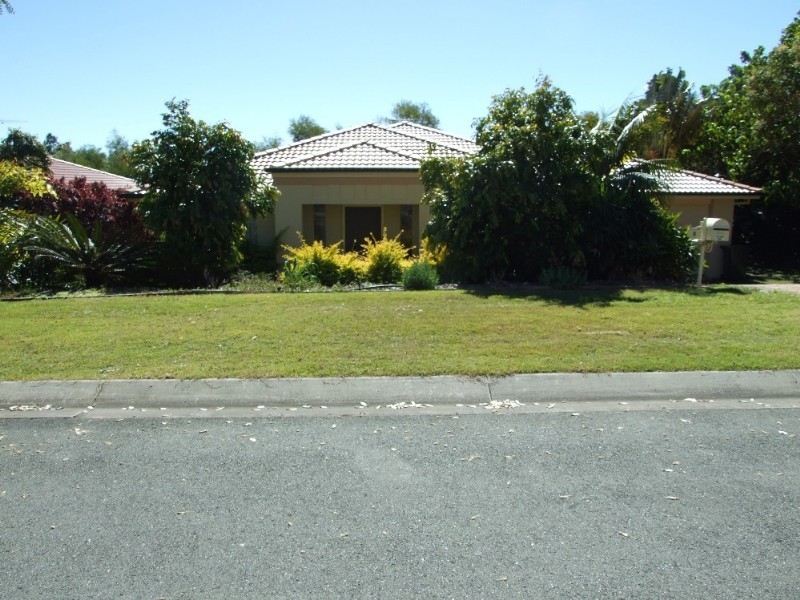 8 Brigalow Close, Bridgeman Downs QLD 4035