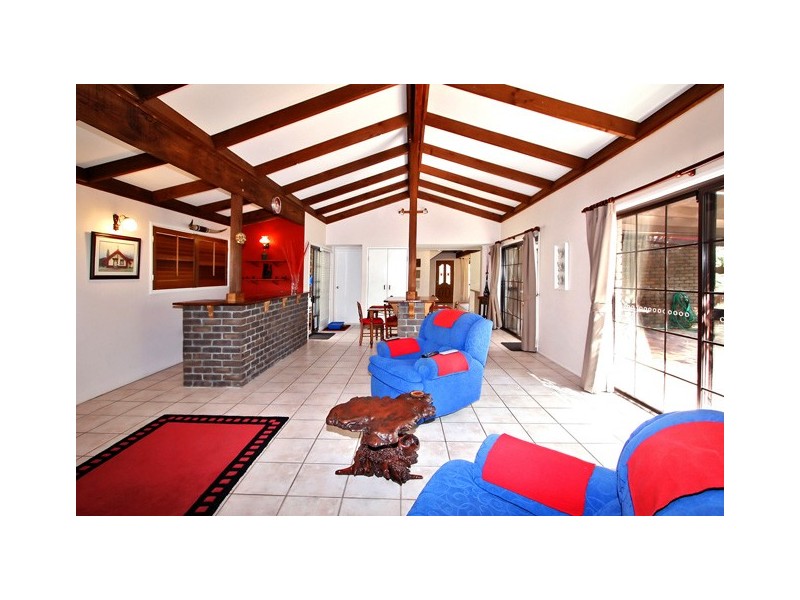 5 Prasada Court, Eatons Hill QLD 4037