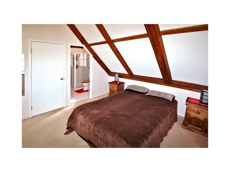 5 Prasada Court, Eatons Hill QLD 4037