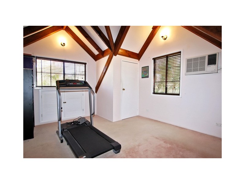 5 Prasada Court, Eatons Hill QLD 4037