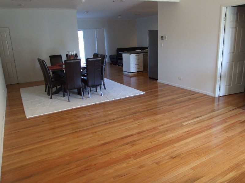 24 Fir Place, Warner QLD 4500