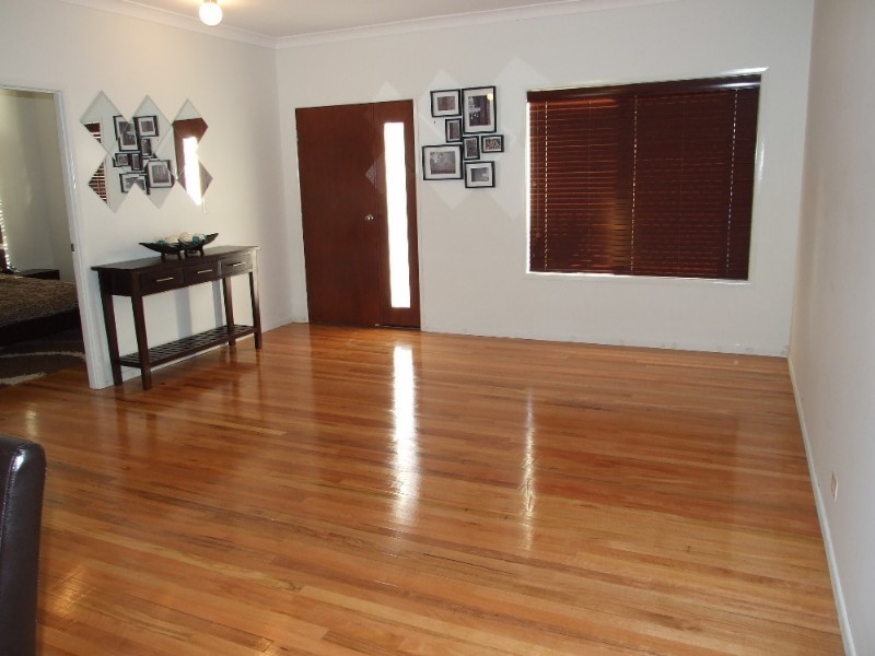 24 Fir Place, Warner QLD 4500