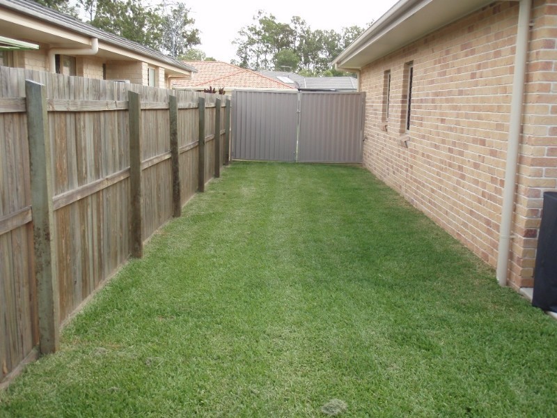 24 Fir Place, Warner QLD 4500