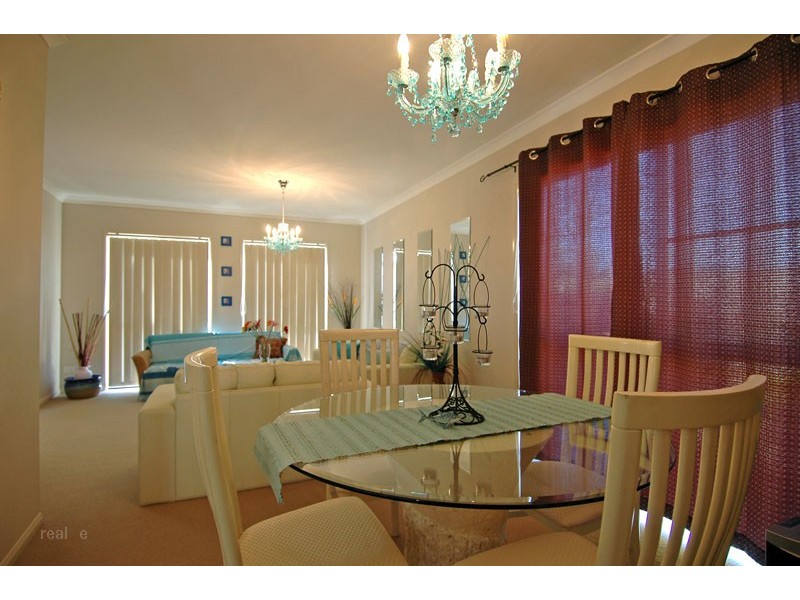 2 Petrie Crescent, Aspley QLD 4034