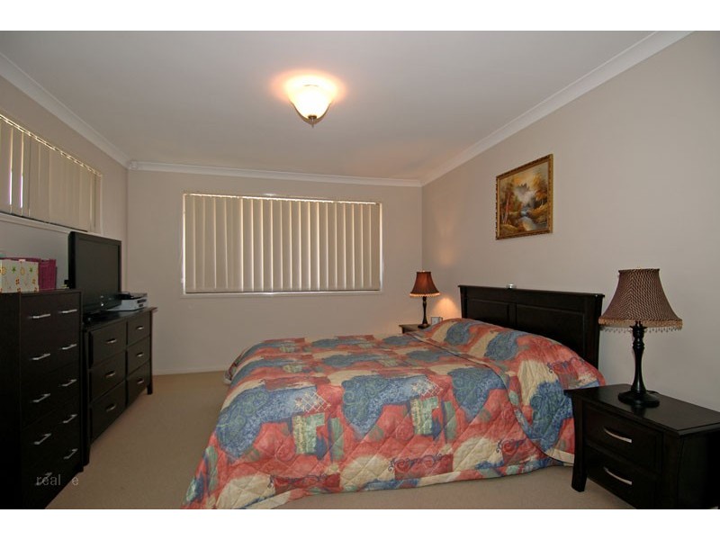 2 Petrie Crescent, Aspley QLD 4034