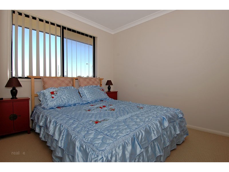 2 Petrie Crescent, Aspley QLD 4034