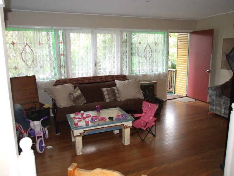 6 Boorogari Place, Petrie QLD 4502