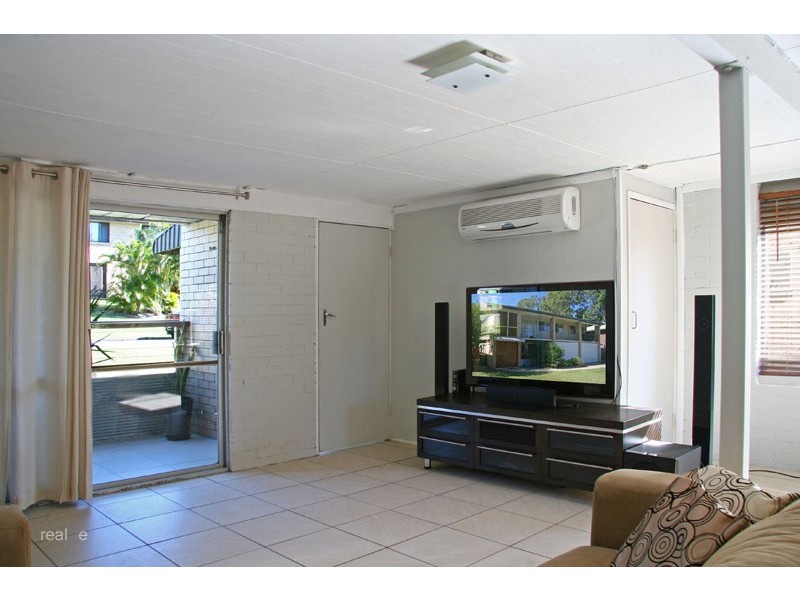 45 Windemere Road, Albany Creek QLD 4035