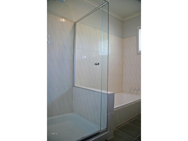 45 Windemere Road, Albany Creek QLD 4035