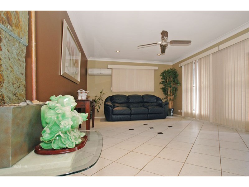 5 Sharon Court, Albany Creek QLD 4035