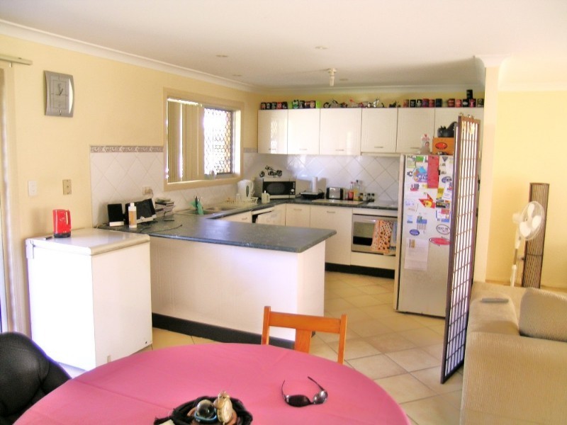 4 Lucas Court, Kallangur QLD 4503