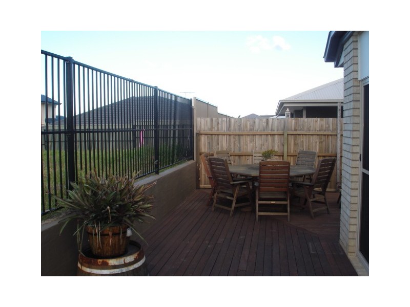 54 Baybreeze Crescent, Murrumba Downs QLD 4503