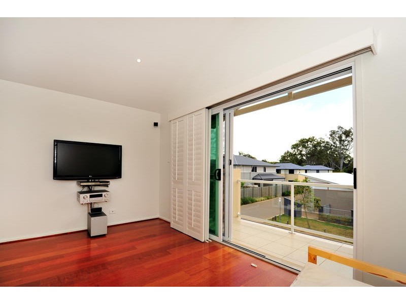 27 Petrie Crescent, Aspley QLD 4034