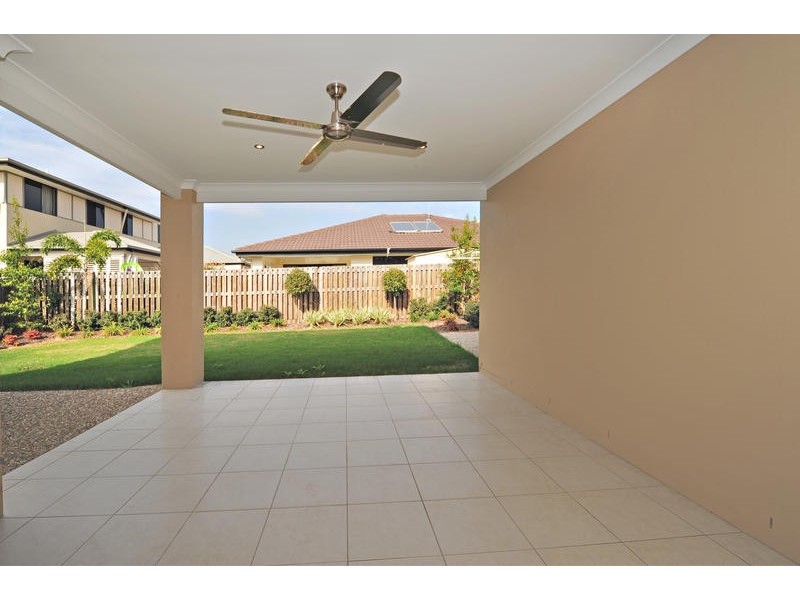 27 Petrie Crescent, Aspley QLD 4034