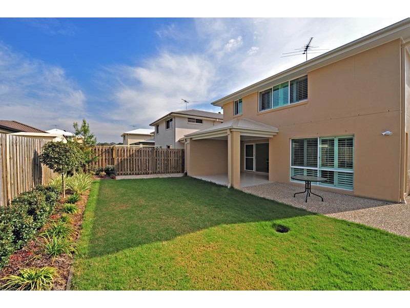 27 Petrie Crescent, Aspley QLD 4034