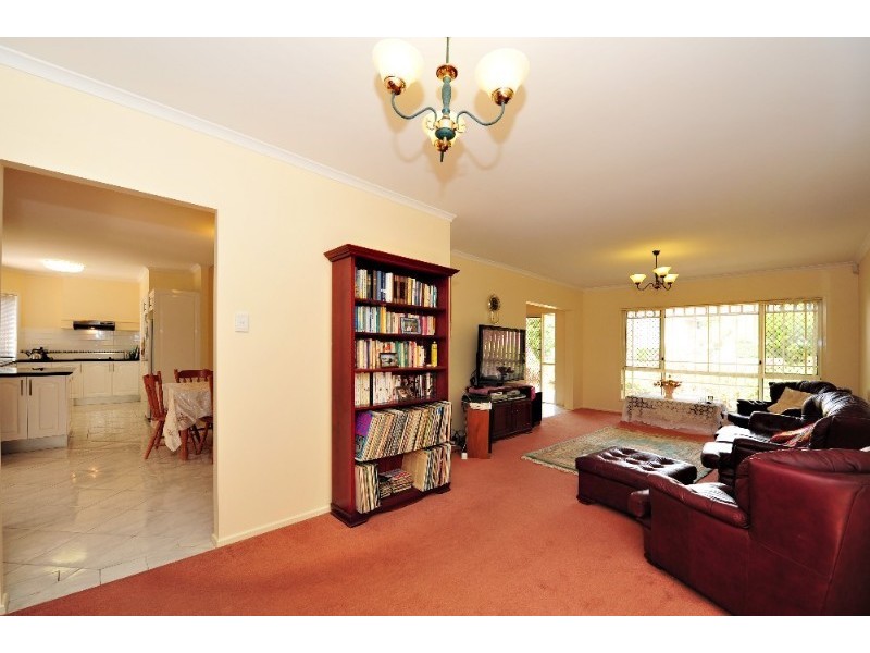 10 Waterford Place, Bridgeman Downs QLD 4035