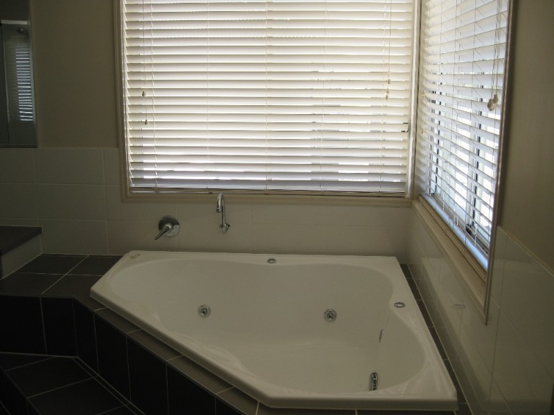 7 Apulia Place, Bridgeman Downs QLD 4035