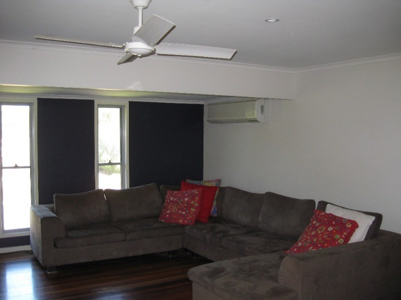 14 Cuthbert Street, Albany Creek QLD 4035
