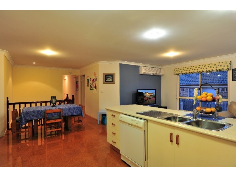 21 Oxford Crescent, Bridgeman Downs QLD 4035