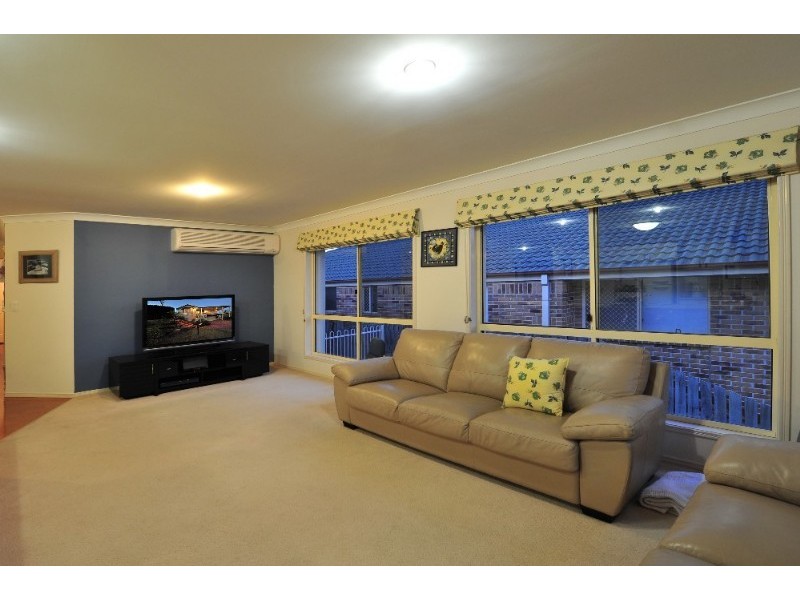 21 Oxford Crescent, Bridgeman Downs QLD 4035