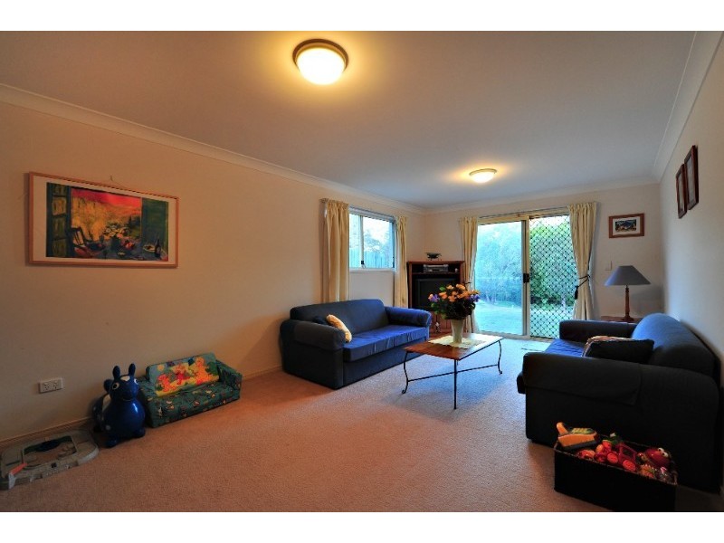 21 Oxford Crescent, Bridgeman Downs QLD 4035