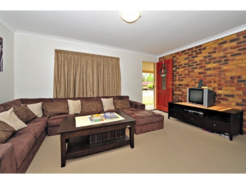 8 Whitehorse Street, Carseldine QLD 4034