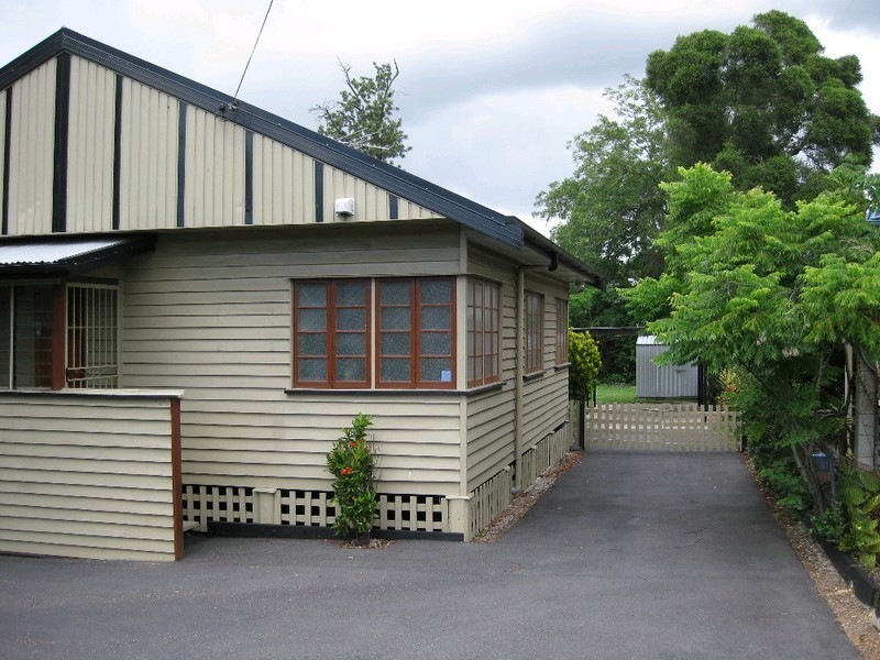 250 Hamilton Road, Chermside QLD 4032