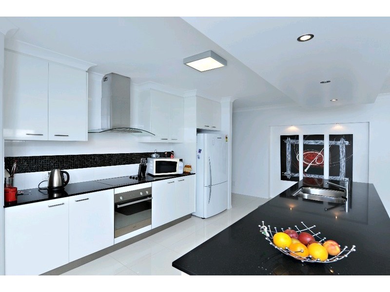 15 Silverbirch Place, Bridgeman Downs QLD 4035