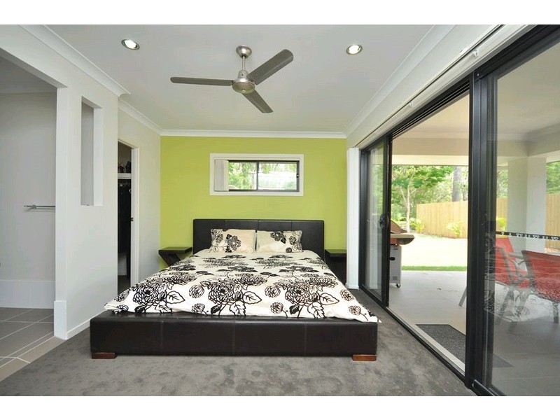 9 Booyong Place, Bridgeman Downs QLD 4035