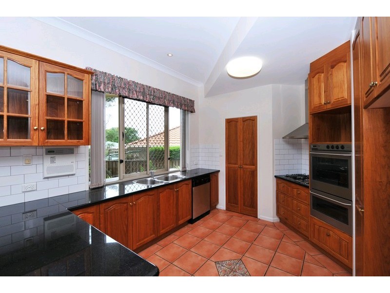 9 Jondel Close, Bridgeman Downs QLD 4035