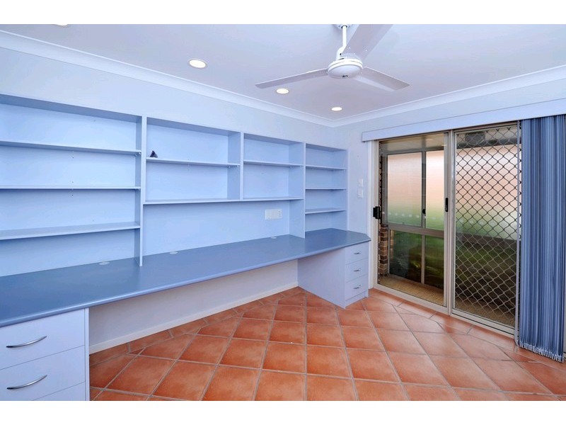9 Jondel Close, Bridgeman Downs QLD 4035