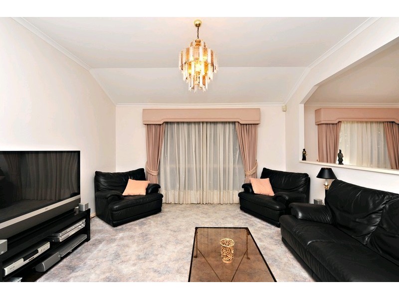 53 Saturn Crescent, Bridgeman Downs QLD 4035