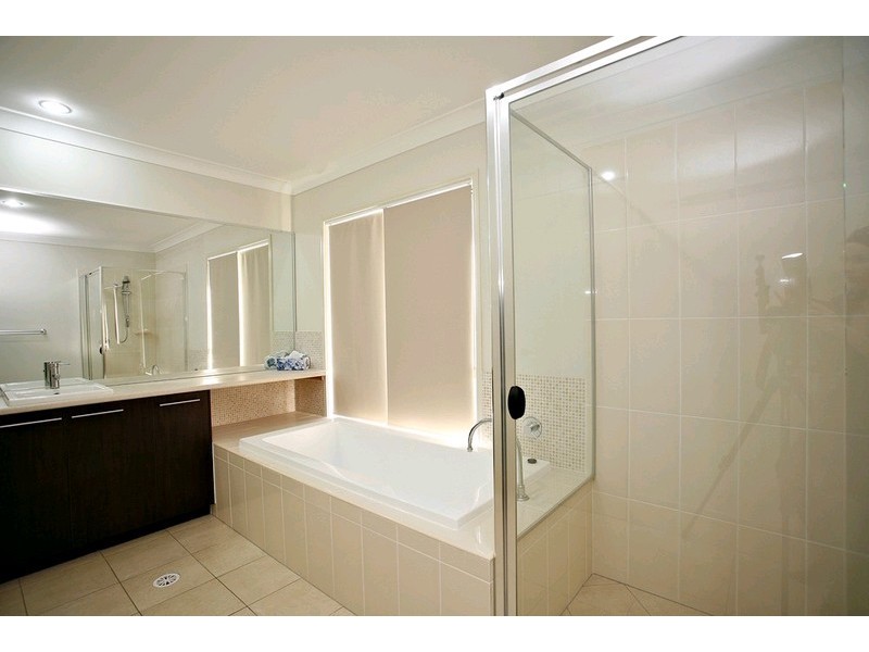 7 Hedge Court, Aspley QLD 4034