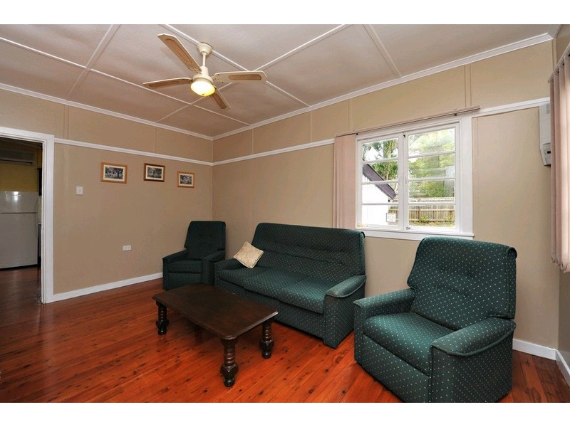 52 Unmack Street, Chermside QLD 4032