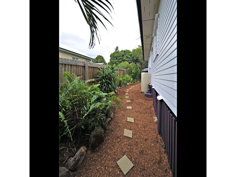 52 Unmack Street, Chermside QLD 4032