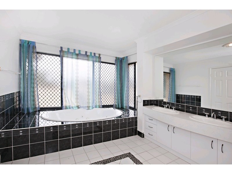 14 Ibiza Place, Carseldine QLD 4034