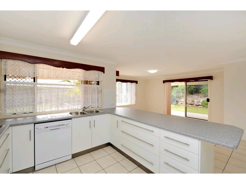 18 Myall Place, Bridgeman Downs QLD 4035