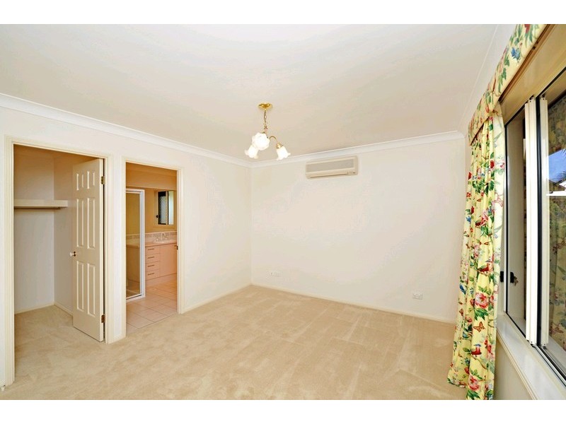 18 Myall Place, Bridgeman Downs QLD 4035