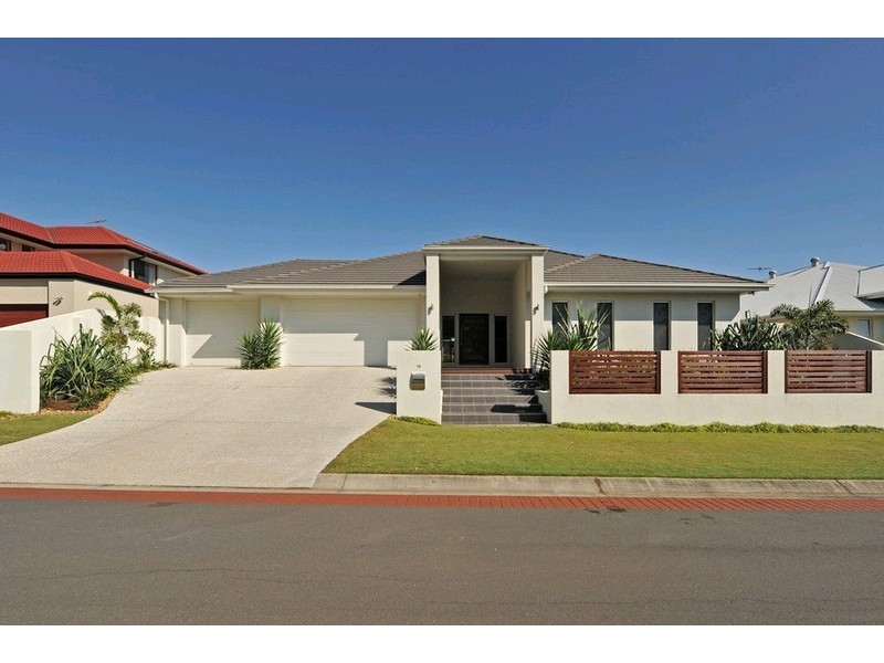 19 Apulia Place, Bridgeman Downs QLD 4035