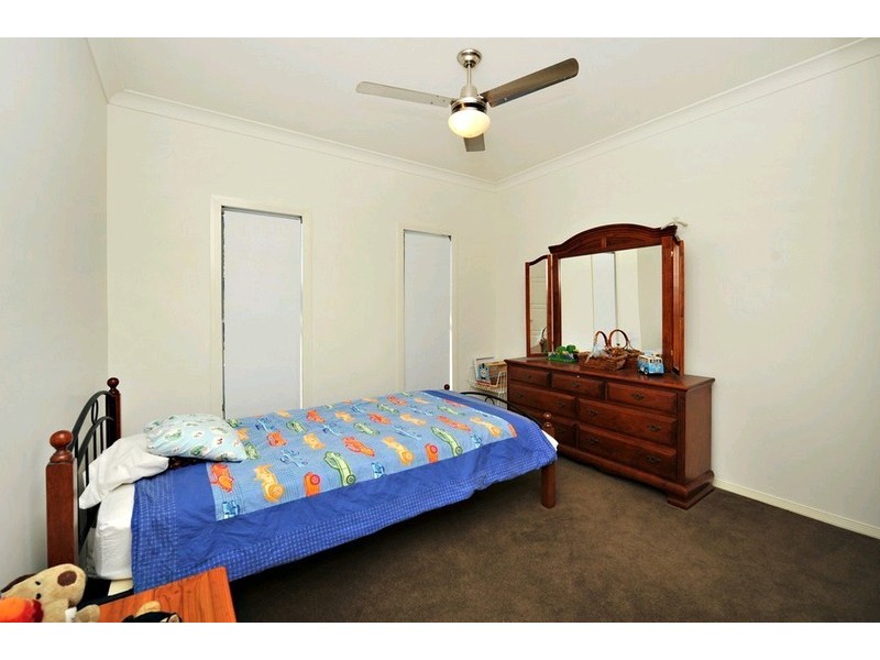 19 Apulia Place, Bridgeman Downs QLD 4035