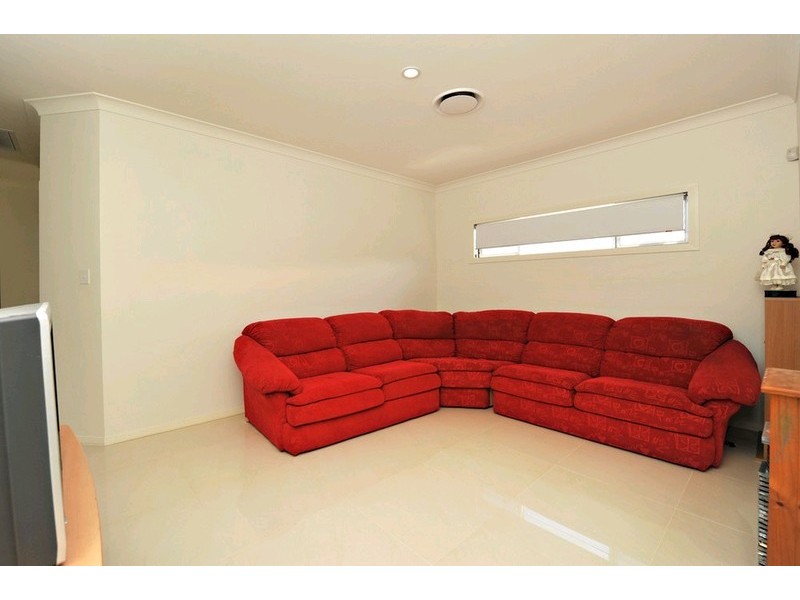 19 Apulia Place, Bridgeman Downs QLD 4035