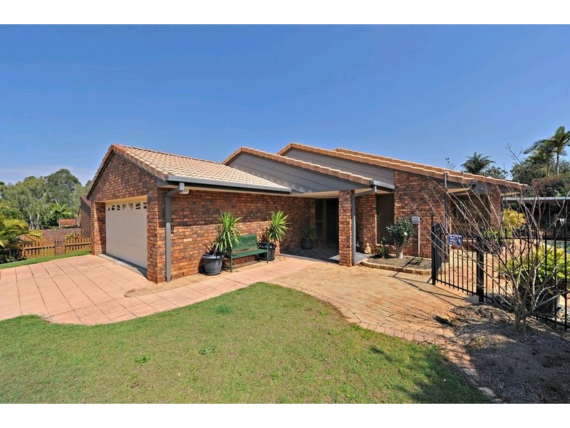 5 Salim Court, Carseldine QLD 4034