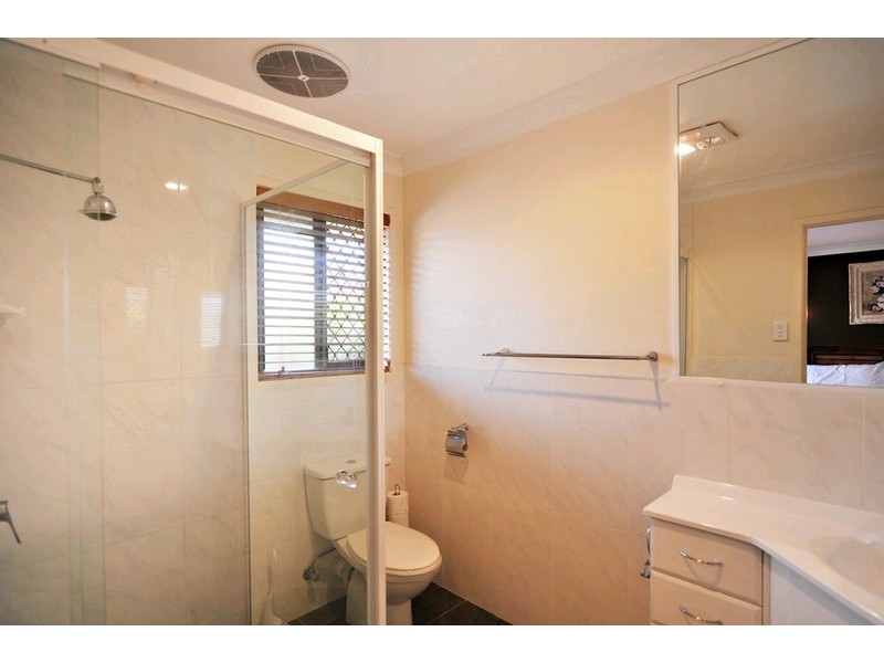 5 Salim Court, Carseldine QLD 4034