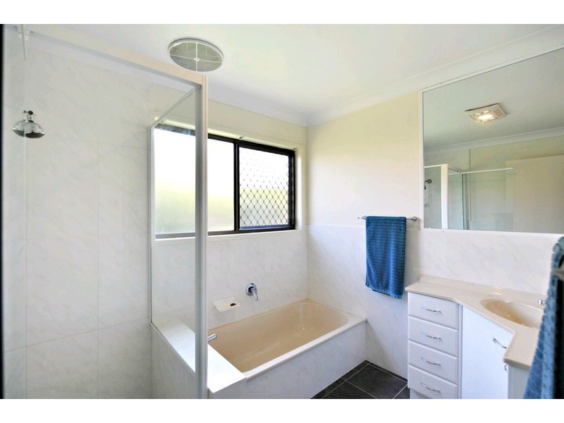 5 Salim Court, Carseldine QLD 4034