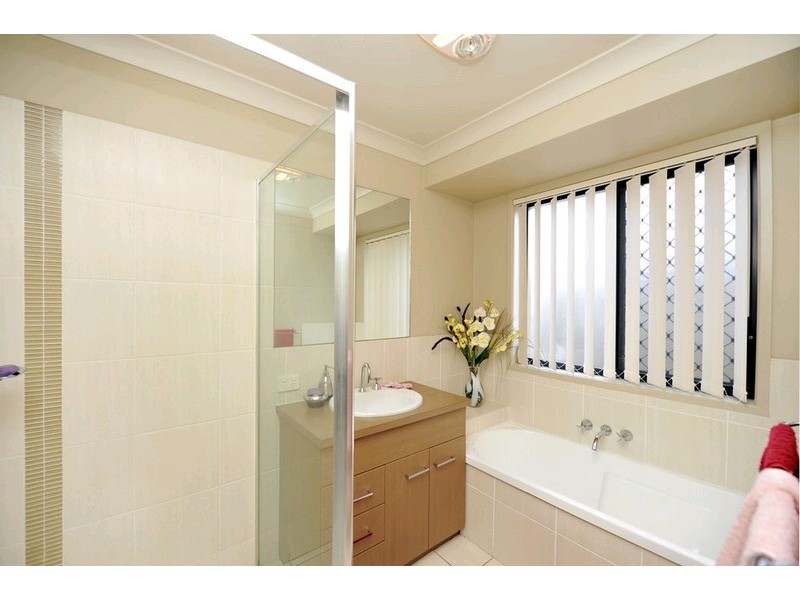 25 Macaranga Crescent, Carseldine QLD 4034