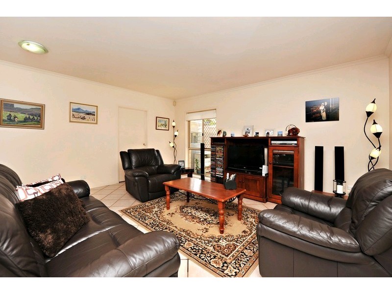 2 Jondel Close, Bridgeman Downs QLD 4035