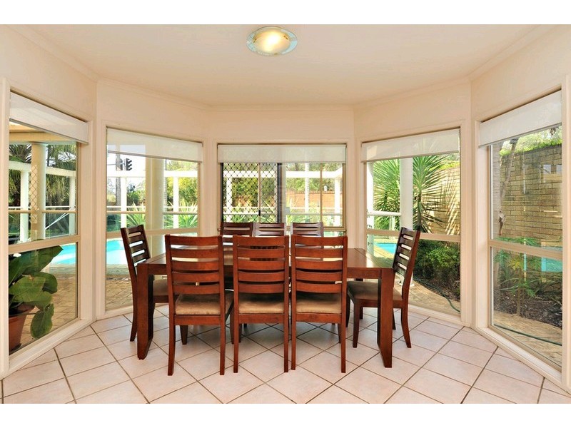 2 Jondel Close, Bridgeman Downs QLD 4035